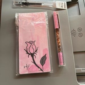 Villabeautifful Pink-a-ween Kit Pen & Pen Sleeve